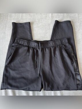 Source Unknown Black Drawstring Track Pants with Zip Pocket